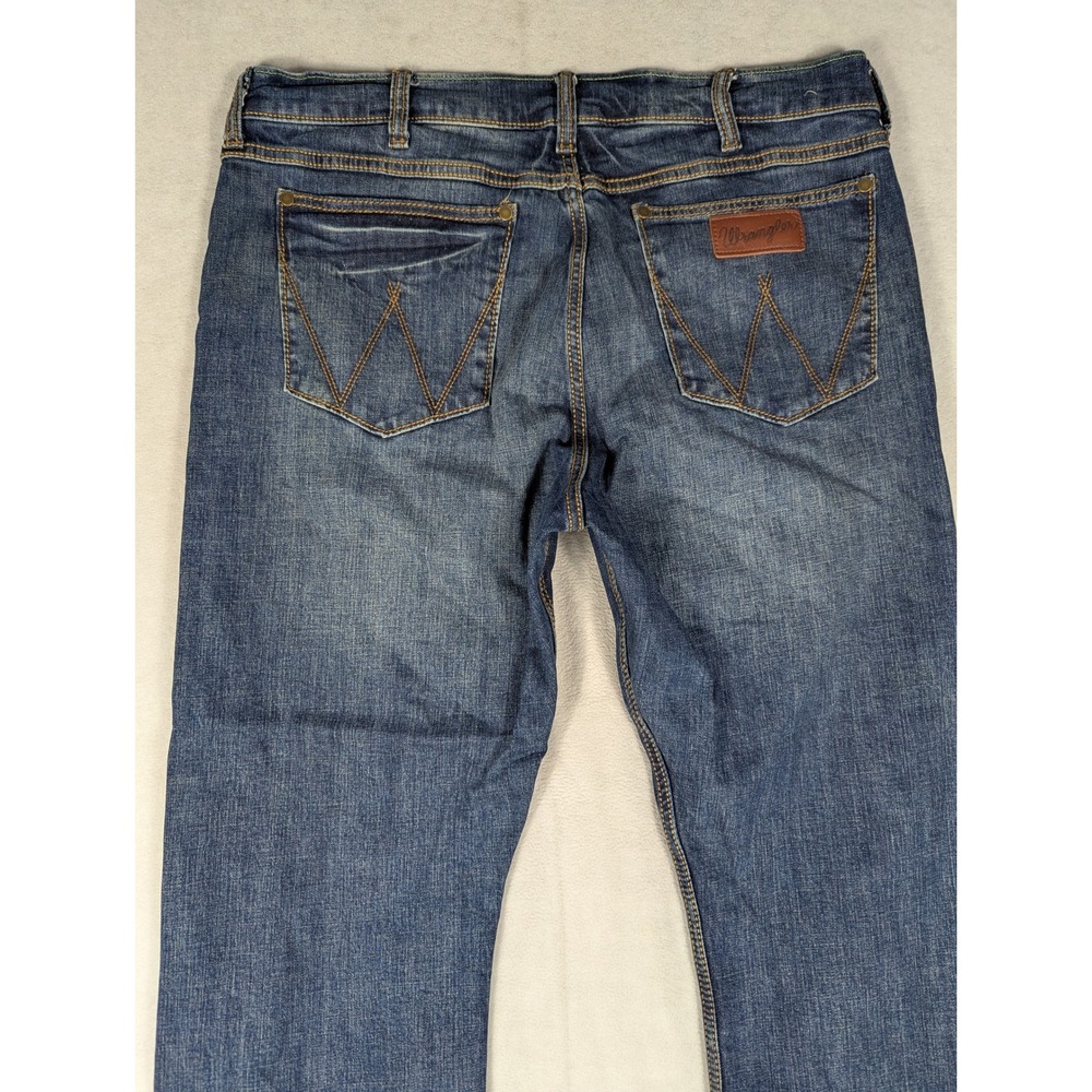Wrangler Retro Mens Slim Straight Leg Jeans Blue Medium Wash 36 10WLT88BZ - Picture 5 of 7